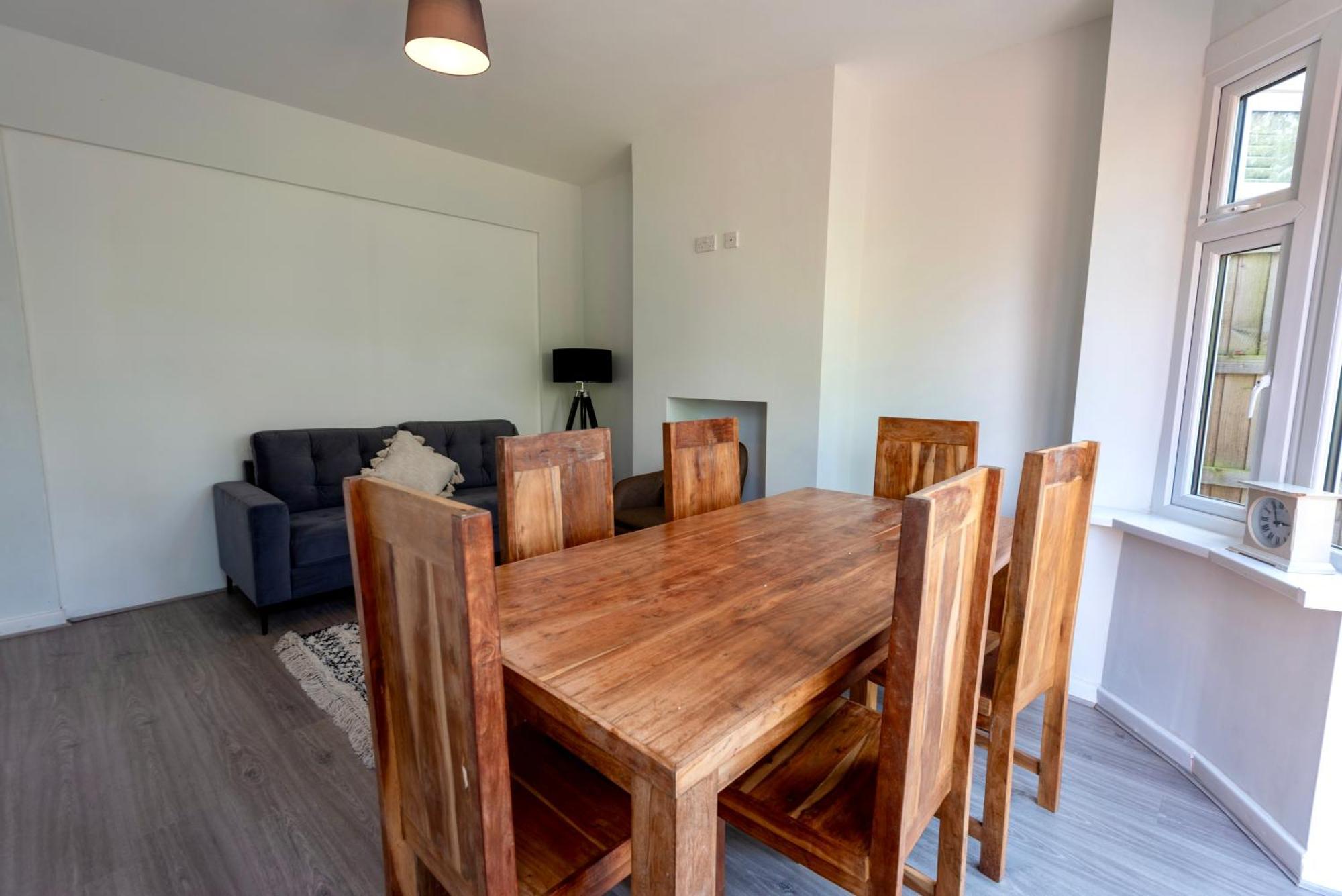 Single Room In Brand New 5 Bedroom Home BW Room 2 Solihull Dış mekan fotoğraf
